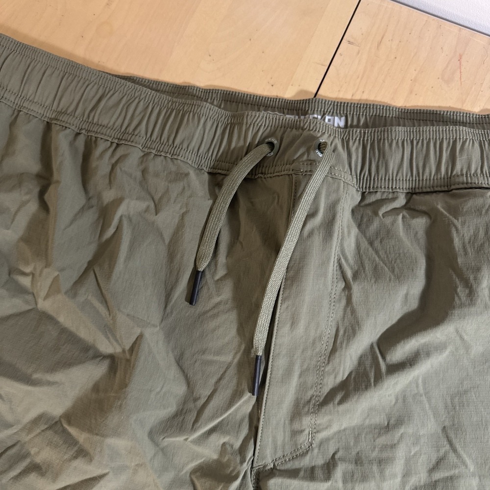 Alaskan Hardgear Men's Green Standard Fit Hiking Shorts Size 44 - Picture 2 of 7